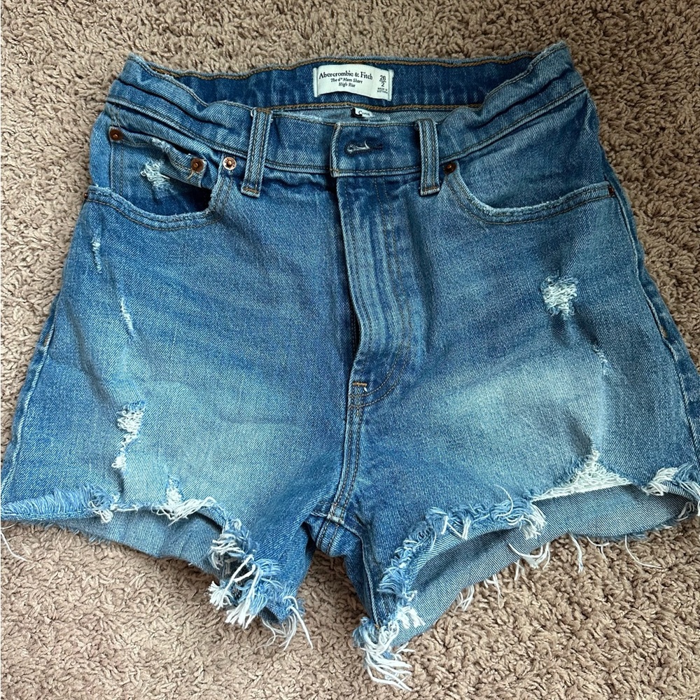 Abercrombie 4inch Mom Short - Curve Love